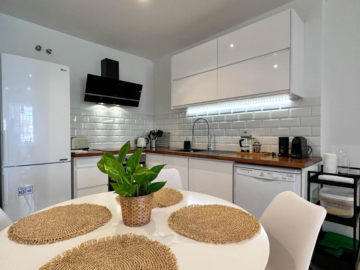 Casa Elsa With Free Parking Apartment Los Abrigos Bagian luar foto